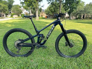 Used Trek Slash 9.7 Gen 5 2023 2023 MTB