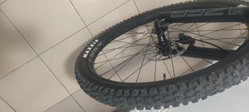 Used YT Industries Capra CORE 1 MX 2023 2023 Mountainbike, Black, 29, 27.5 — image 11 of 13