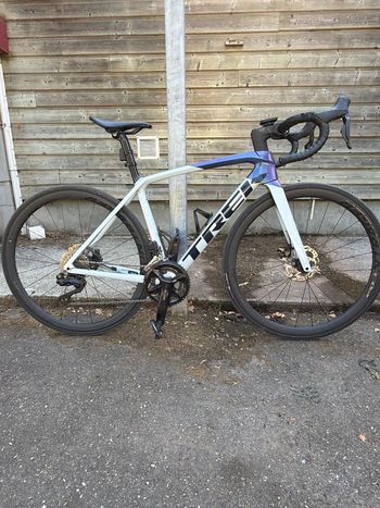 Tweedehands Trek Émonda SL 6 2024 2024 Road & Gravel