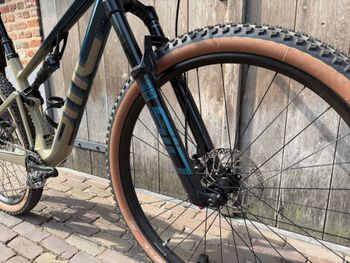 Używany BMC Fourstroke LT TWO 2024 2024 Mountainbike — zdjęcie 4 z 9