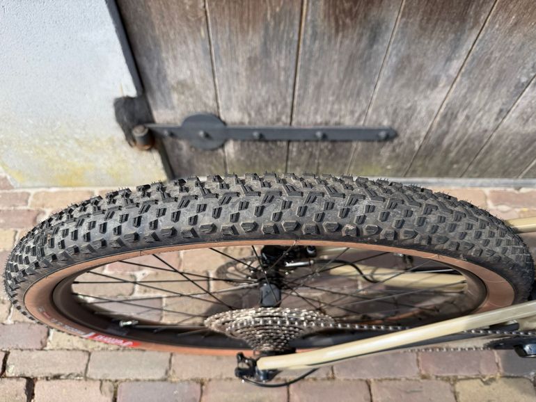 Używany BMC Fourstroke LT TWO 2024 2024 Mountainbike — zdjęcie 9 z 9