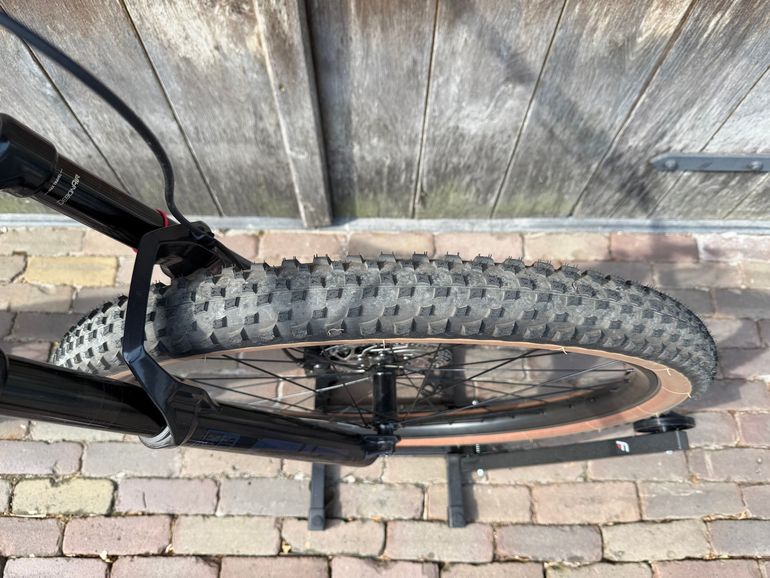 Używany BMC Fourstroke LT TWO 2024 2024 Mountainbike — zdjęcie 7 z 9