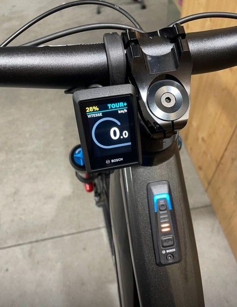 LAPIERRE Overvolt AM 9.8 AM 9.8 2025 Mountainbike usato, Grigio chiaro — immagine 5 di 7