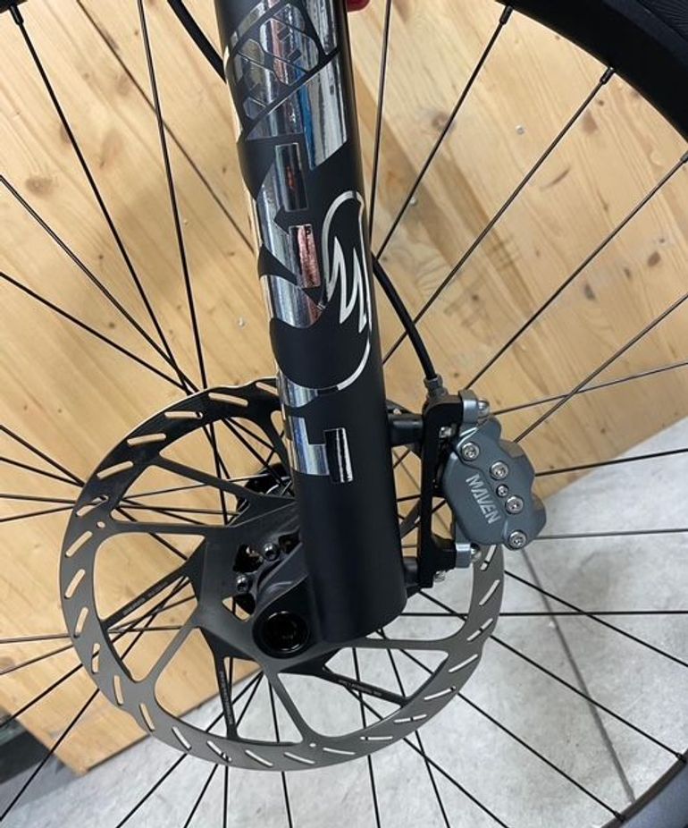 LAPIERRE Overvolt AM 9.8 AM 9.8 2025 Mountainbike usato, Grigio chiaro — immagine 6 di 7