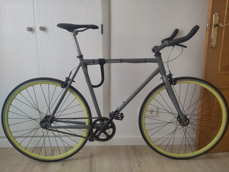 Used Custom Bicicleta Fixie Custom Urbana 2018 Road & Gravel