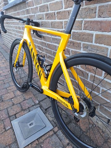 Tweedehands Canyon Aeroad CFR Disc LTD 2023 2023 Road & Gravel — afbeelding 7 van 19