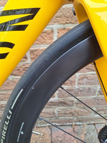Brugt Canyon Aeroad CFR Disc LTD 2023 2023 Road & Gravel — billede 14 af 19