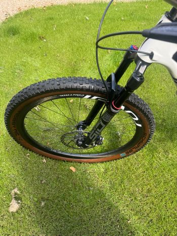 Used Specialized Epic Pro 2021 2021 Mountainbike, White, 29 — image 2 of 6