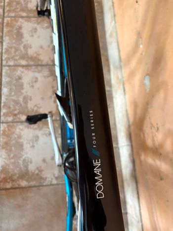 Použité Trek Domane 4.1 Compact 2016 2016 Road & Gravel — obrázek 7 z 12