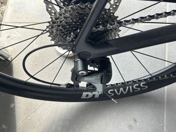 Used Canyon Endurace CF 6 2026 2026 Road & Gravel, Black — image 2 of 5