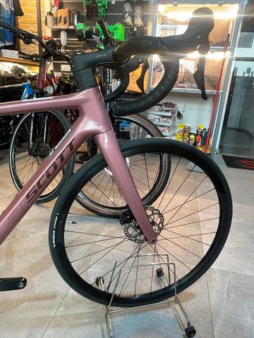Used Scott Addict 50 2025 2025 Road & Gravel, Purple — image 5 of 10