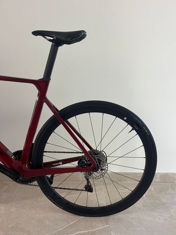 Gebrauchtes Giant Defy Advanced 2 2024 2024 Road & Gravel, Rot — Bild 5 von 7