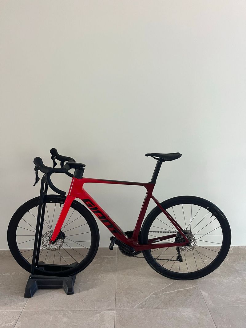 Used Giant Defy Advanced 2 2024 2024 Road & Gravel