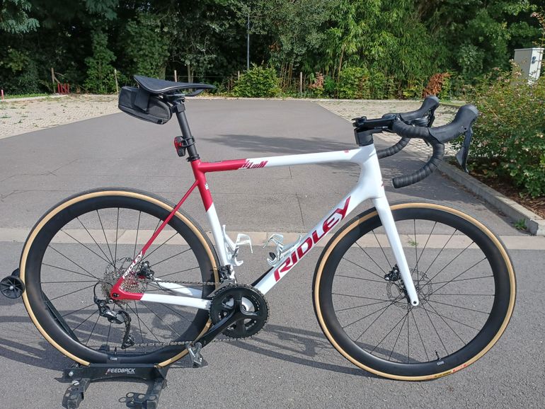Ridley Helium Disc - Shimano 105 2x11sp 2024