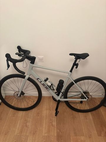 CUBE ATTAIN, RACE 2026 2026 Road & Gravel d'occasion — image 2 sur 4