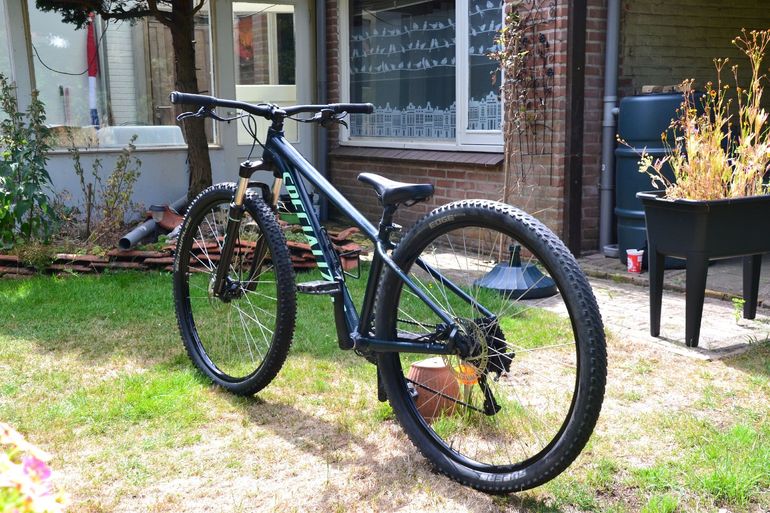 Gebrauchtes Specialized Rockhopper 2026 2026 Mountainbike, Schwarz, 27.5, 29 — Bild 2 von 10
