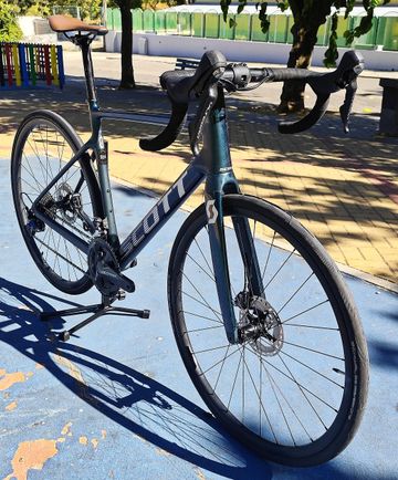 Used Scott Addict 20 2022 2022 Road & Gravel, Green — image 2 of 6