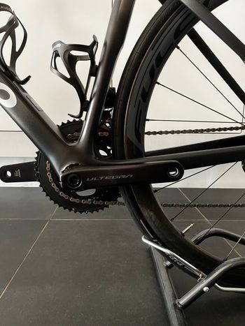 Colnago v4 rs Custom Shimano Ultegra Di2 2023 Road & Gravel usato, Nero — immagine 2 di 12