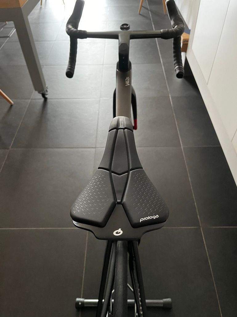 Colnago v4 rs Custom Shimano Ultegra Di2 2023 Road & Gravel usato, Nero — immagine 12 di 12