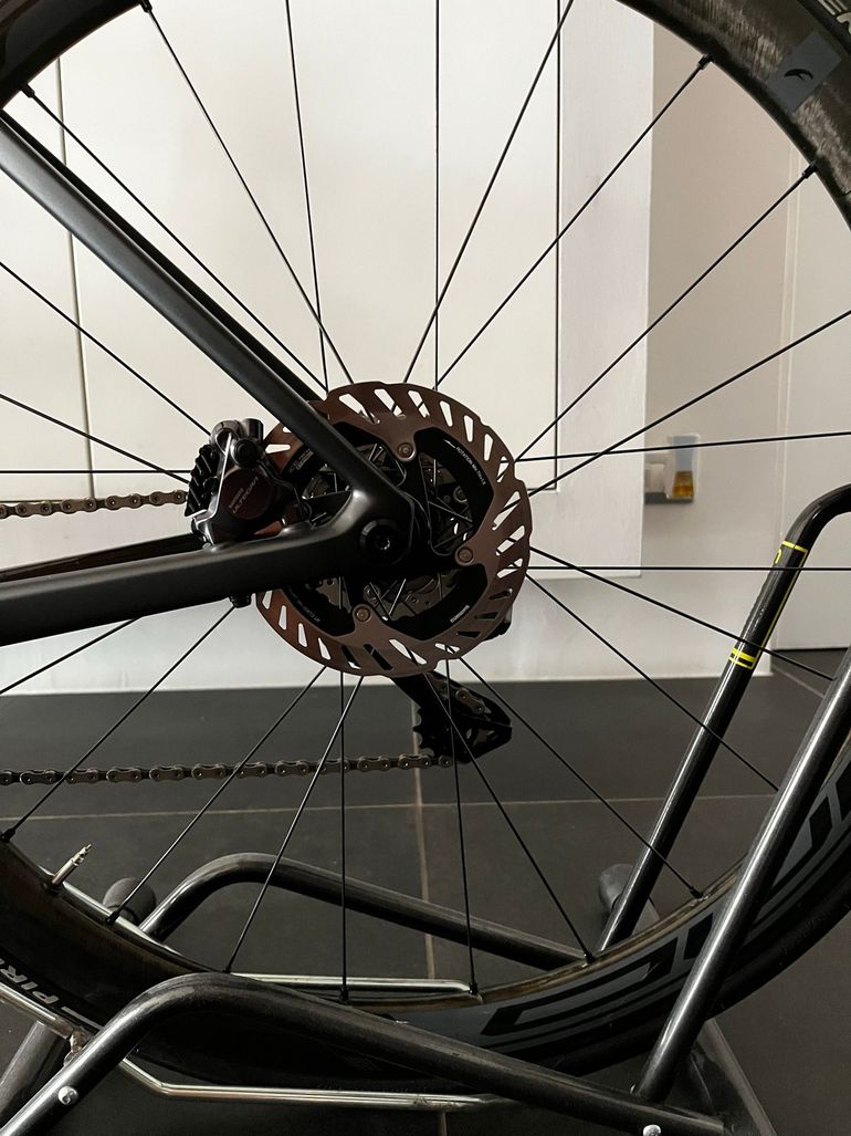 Colnago v4 rs Custom Shimano Ultegra Di2 2023 Road & Gravel usato, Nero — immagine 4 di 12