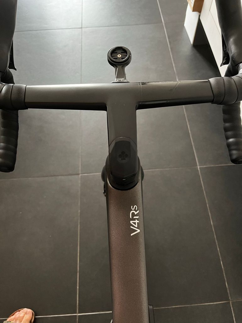 Colnago v4 rs Custom Shimano Ultegra Di2 2023 Road & Gravel usato, Nero — immagine 11 di 12
