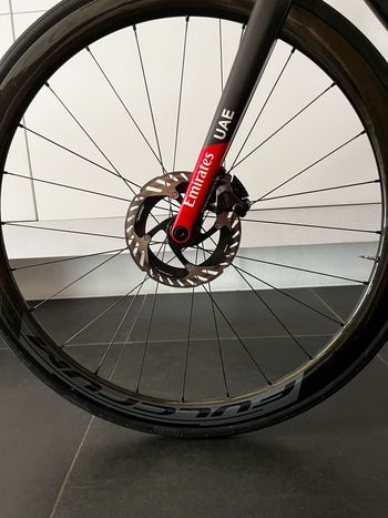Colnago v4 rs Custom Shimano Ultegra Di2 2023 Road & Gravel usato, Nero — immagine 3 di 12