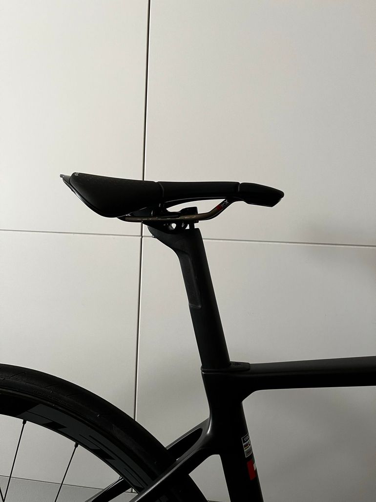 Colnago v4 rs Custom Shimano Ultegra Di2 2023 Road & Gravel usato, Nero — immagine 9 di 12