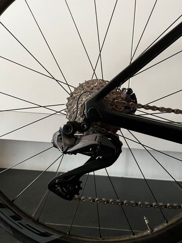 Tweedehands Colnago v4 rs Custom Shimano Ultegra Di2 2023 Road & Gravel — afbeelding 6 van 12