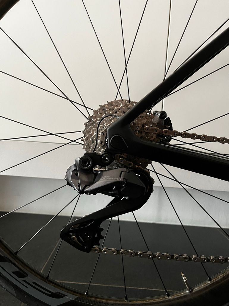 Colnago v4 rs Custom Shimano Ultegra Di2 2023 Road & Gravel usato, Nero — immagine 6 di 12