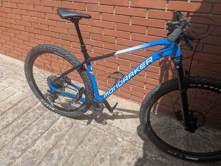 Mondraker DC RR 2024 Mountainbike d'occasion — image 3 sur 5