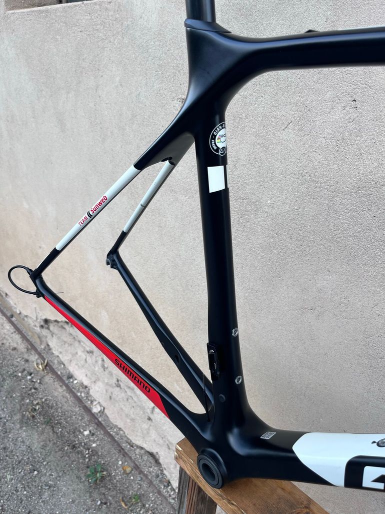 Použité Giant TCR Advanced Pro Team 2018 Frameset 2018 Road & Gravel — obrázek 6 z 14