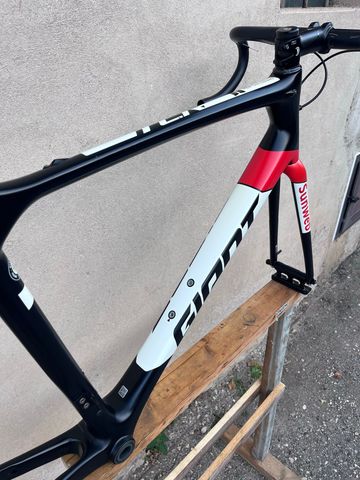 Used Giant TCR Advanced Pro Team 2018 Frameset 2018 Road & Gravel, Black — image 5 of 14