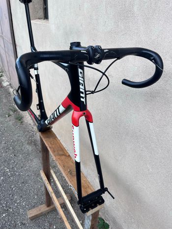 Použité Giant TCR Advanced Pro Team 2018 Frameset 2018 Road & Gravel — obrázek 7 z 14