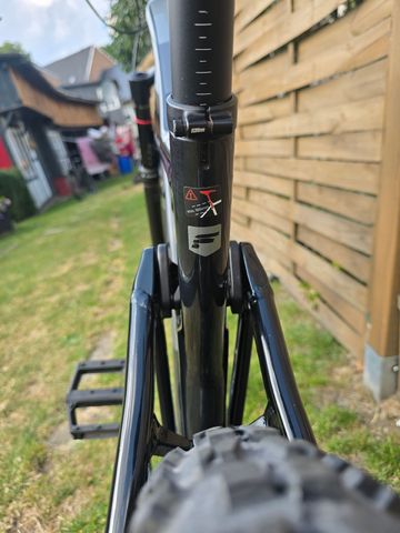Used Focus JAM 8.8 2022 2022 Mountainbike, Black, 29 — image 14 of 33