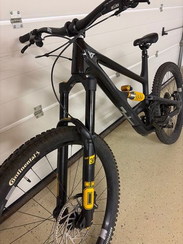 Używany YT Industries Capra 29 CORE 3 CF 2025 2025 Mountainbike — zdjęcie 5 z 7