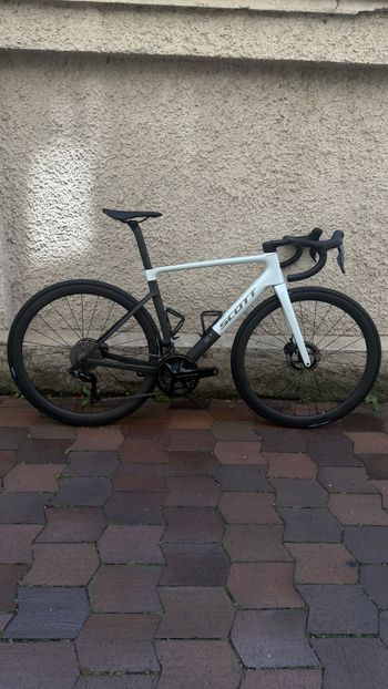 Tweedehands Scott Addict RC Pro 2025 2025 Road & Gravel