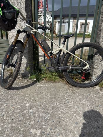 Used Mondraker FOXY CARBON RR 2024 2024 MTB