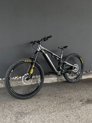 Commencal Öhlins Edition 2022 MTB d'occasion