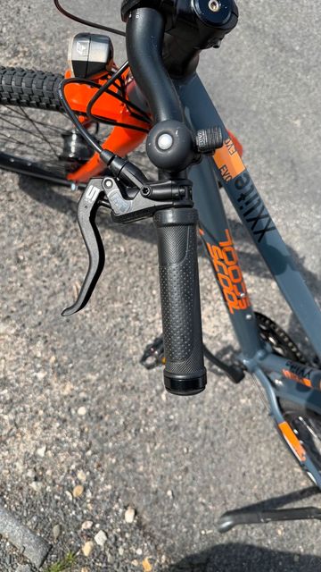 Used S'COOL Custom Shimano Altus Youth, Light Gray — image 5 of 16