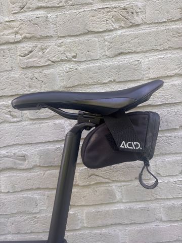 Used Orbea ORCA M30 2024 2024 Road & Gravel, Black — image 9 of 12