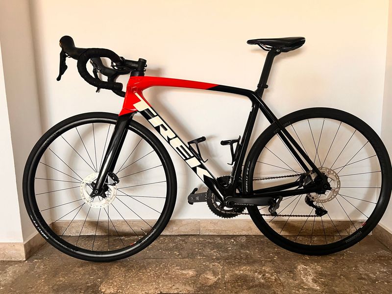 Tweedehands Trek Émonda SL 6 Disc 2022 2022 Road & Gravel
