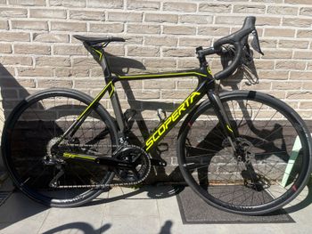 Scoperta Custom Shimano 105 Di2 2025 Road & Gravel d'occasion