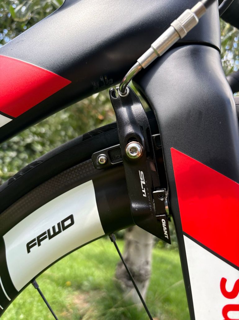 Used Liv Custom Shimano Dura Ace Di2 2017 Road & Gravel, Black — image 7 of 12