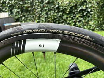 Used Liv Custom Shimano Dura Ace Di2 2017 Road & Gravel, Black — image 12 of 12