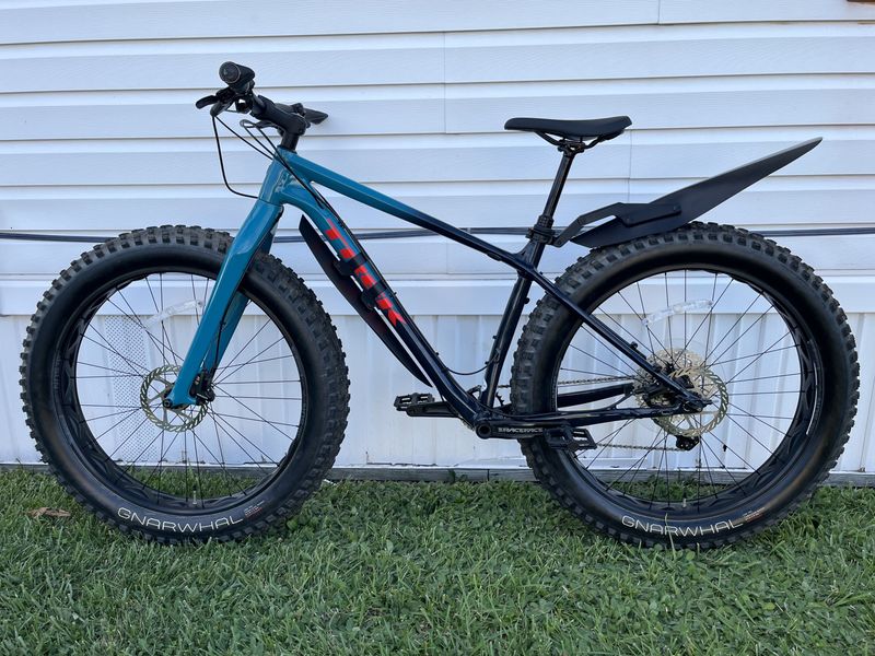 Used Trek Farley Shimano Deore 2022 MTB