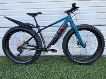 Used Trek Farley 5 2022 MTB