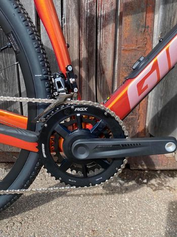 Použité Giant Revolt Advanced 2 2025 2025 Road & Gravel — obrázek 10 z 11