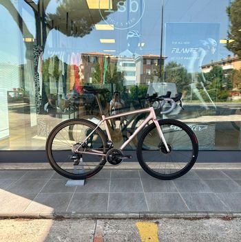 Brugt Specialized Aethos SRAM Force eTap AXS 2024 Road & Gravel