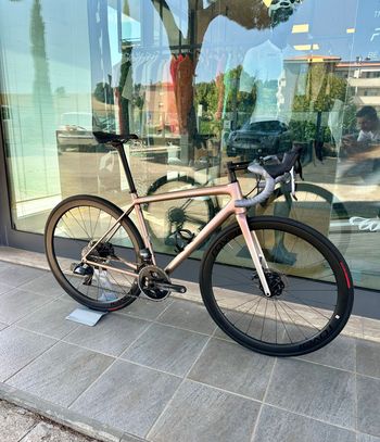 Gebrauchtes Specialized Aethos SRAM Force eTap AXS 2024 Road & Gravel, Hellgrau — Bild 3 von 8