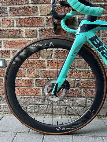 Bianchi Oltre Comp 2025 2025 Road & Gravel usato, Verde — immagine 4 di 10